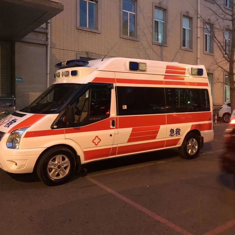 抚远夜间租赁救护车护送病人转院：安全转运的 8 大核心注意事项